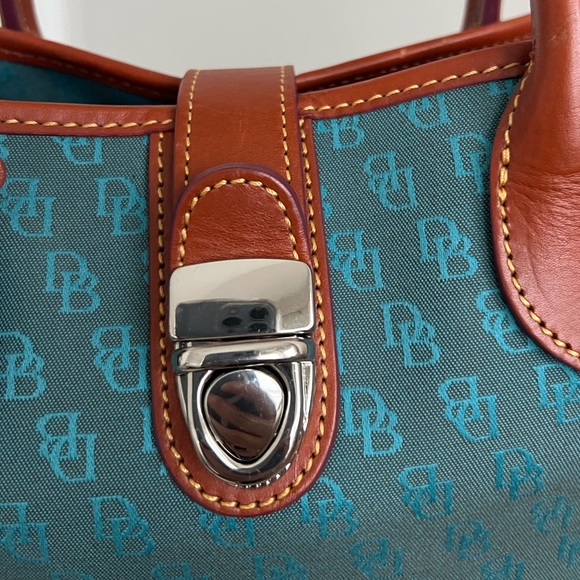 Dooney & Bourke - Picture 7 of 10